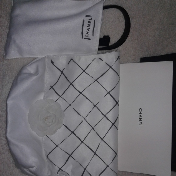 Authentic Chanel LED 2.0 Le Boy Flap Bag - Picture 8 of 8